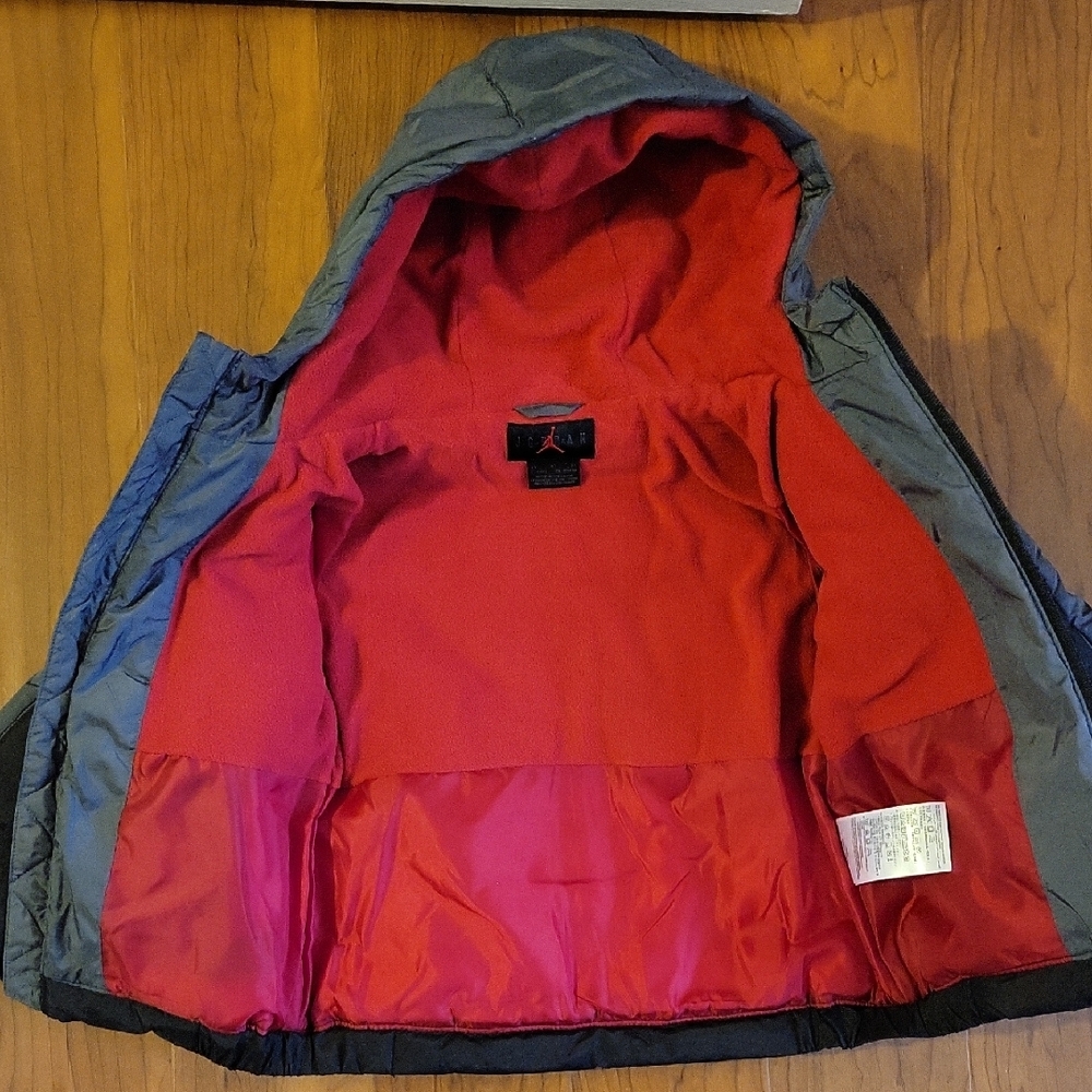 Nike Air Kids Hooded Jacket - Black, Gray and Red - Picture 2 of 5